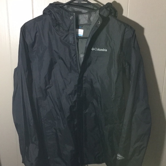 Columbia Jackets & Blazers - Columbia wind breaker